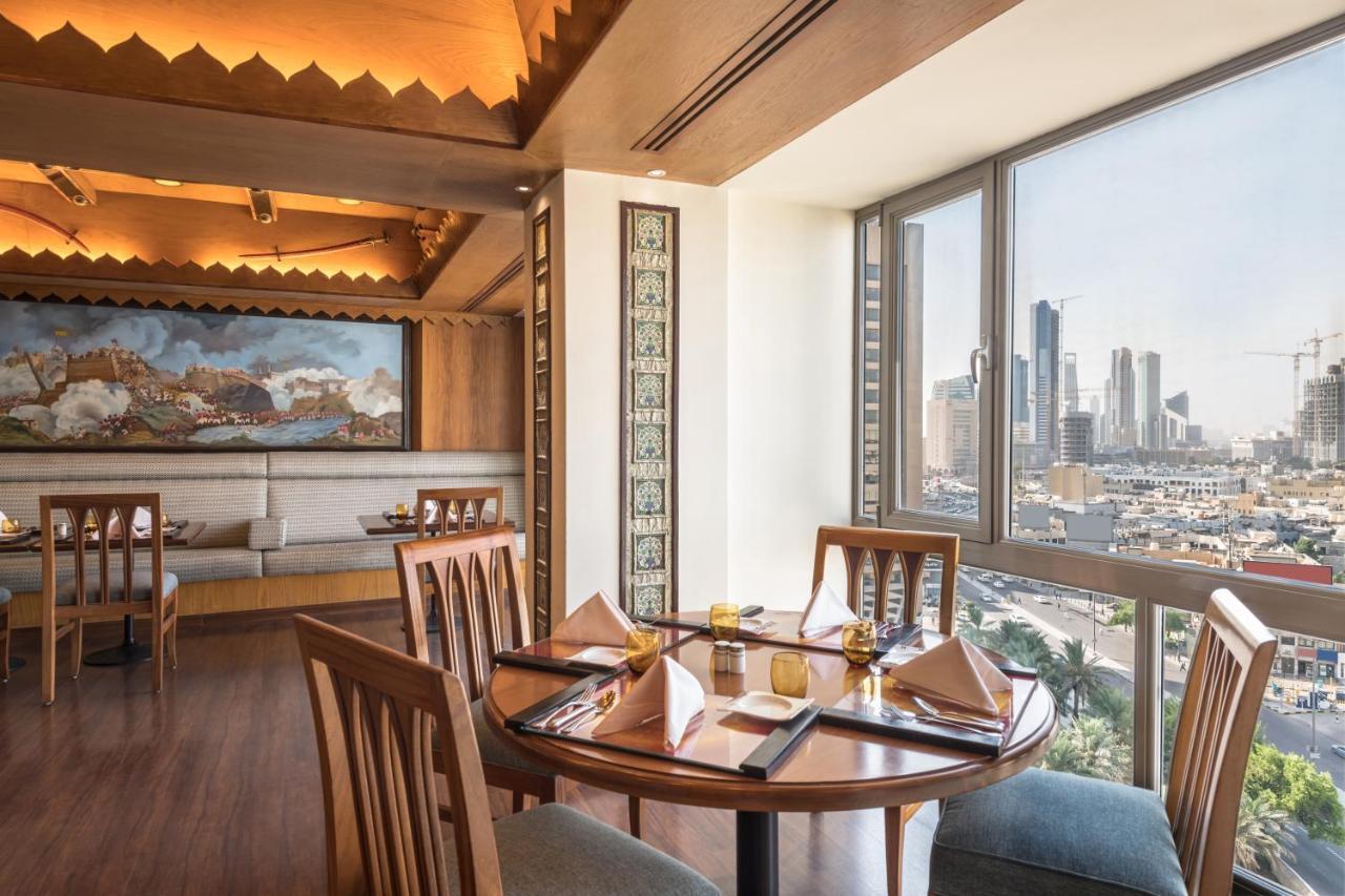 Oasis Hotel Kuwait City Exterior foto