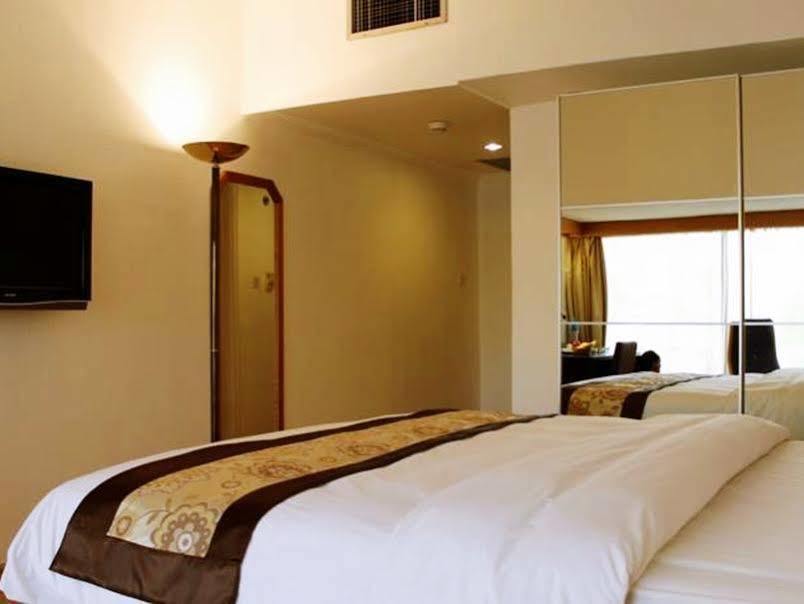 Oasis Hotel Kuwait City Exterior foto