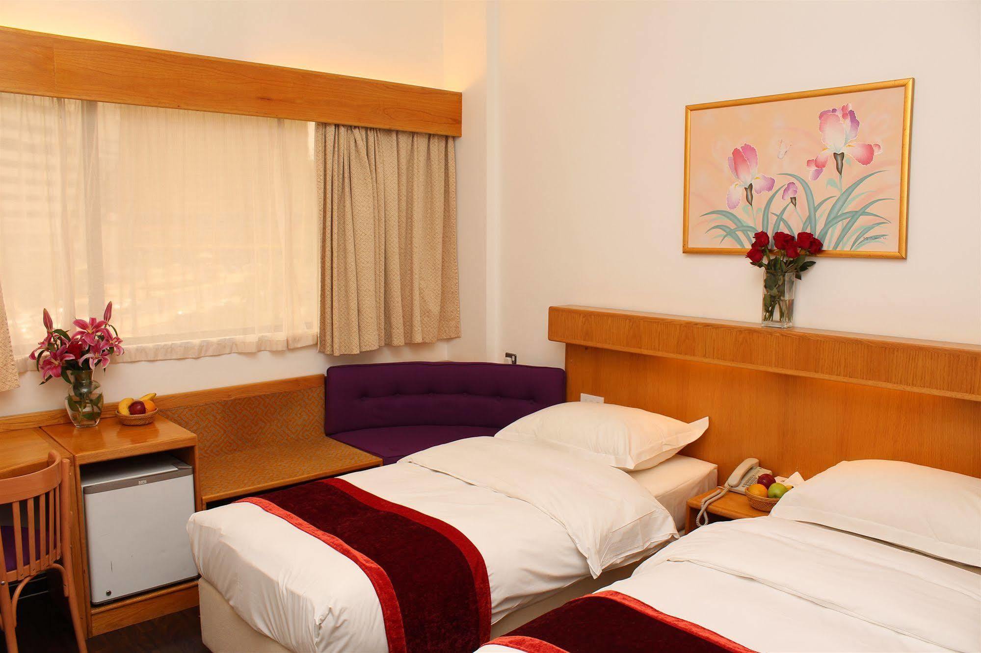 Oasis Hotel Kuwait City Exterior foto
